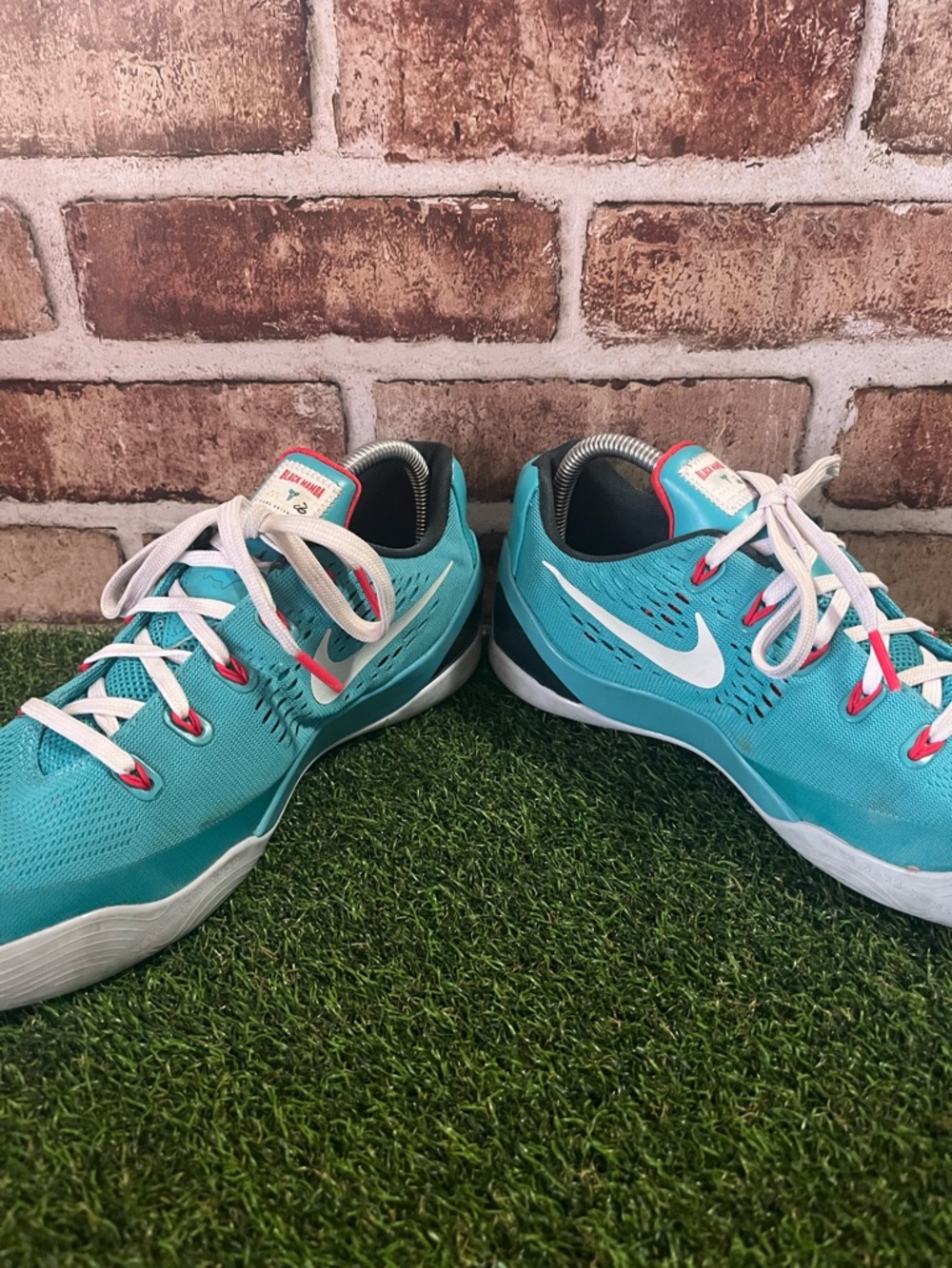 Nike - Picture 3 of 6
